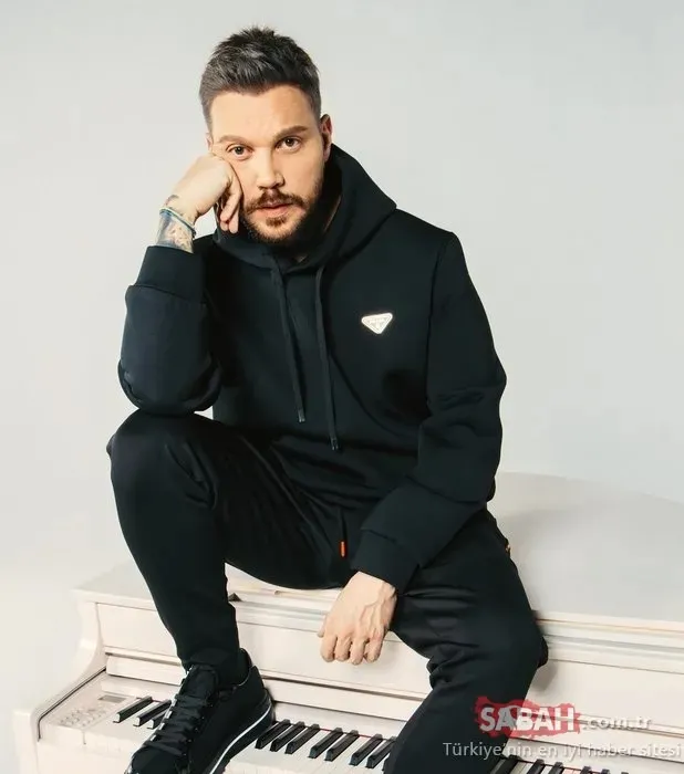 Şarkı Festivalinde Türkiye’yi Sinan Akçıl temsil etti! Eurovision inişte! Yeni gözde ABU!