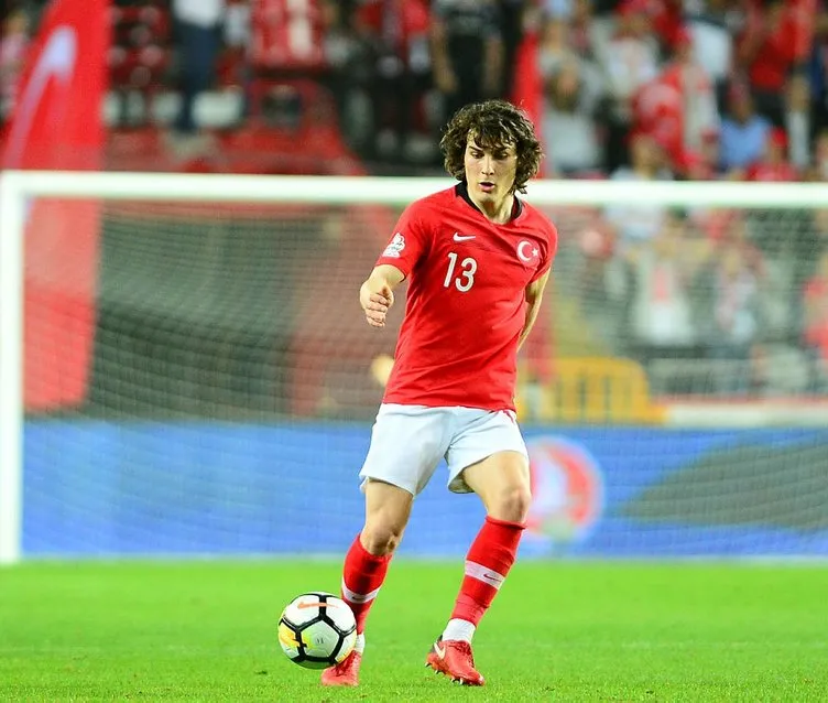 Çağlar Söyüncü için 30 milyon Sterlin