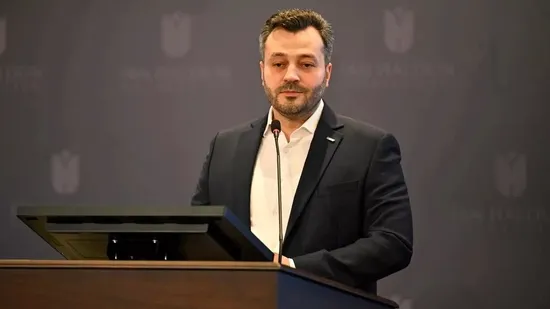turkiye-vesayetci-prangadan-kurtuldu-1788643610367.jpeg