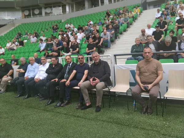 sakaryaspor-kongresine-guvenlik-ertelemesi-1780231574256.jpg