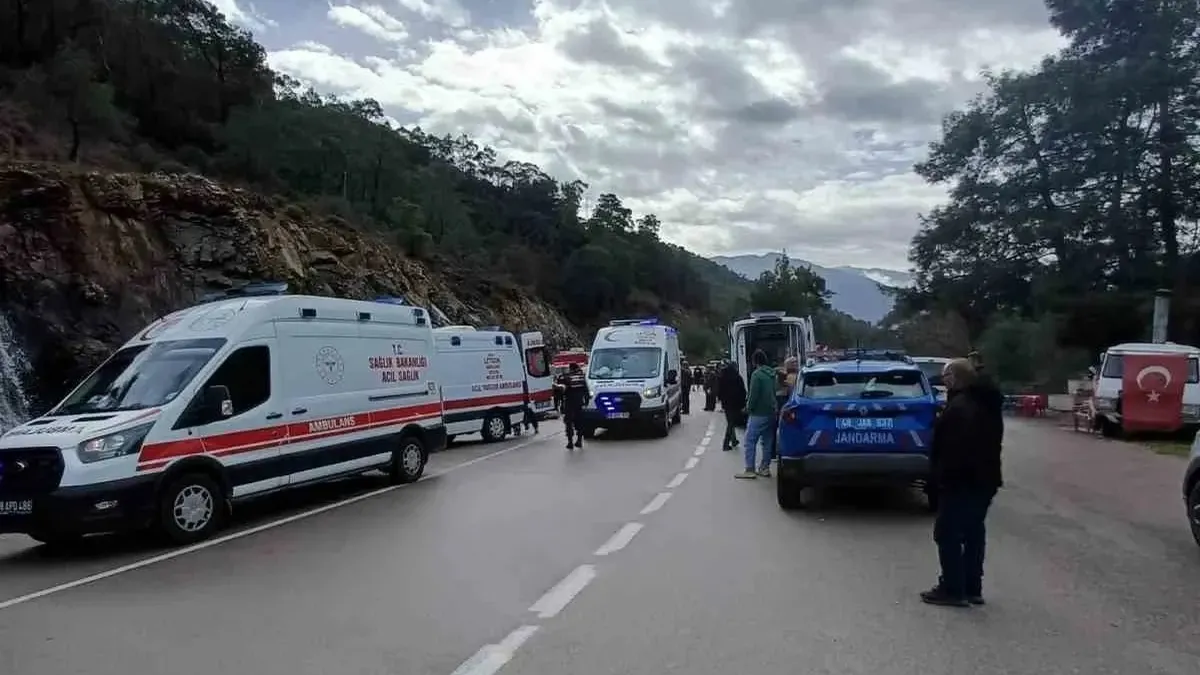 Fethiye’de feci kaza! 3 yaşındaki Halil Efe ve babaannesi hayatını kaybetti Fethiye’de feci kaza! 3 yaşındaki Halil Efe ve babaannesi hayatını kaybetti