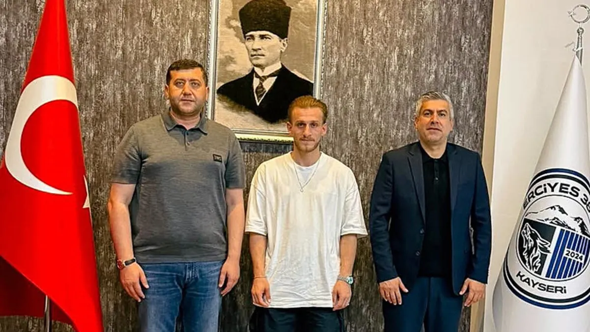 Erciyes 38 FSK, Osman Şahin’i transfer etti! Erciyes 38 FSK, Osman Şahin’i transfer etti!
