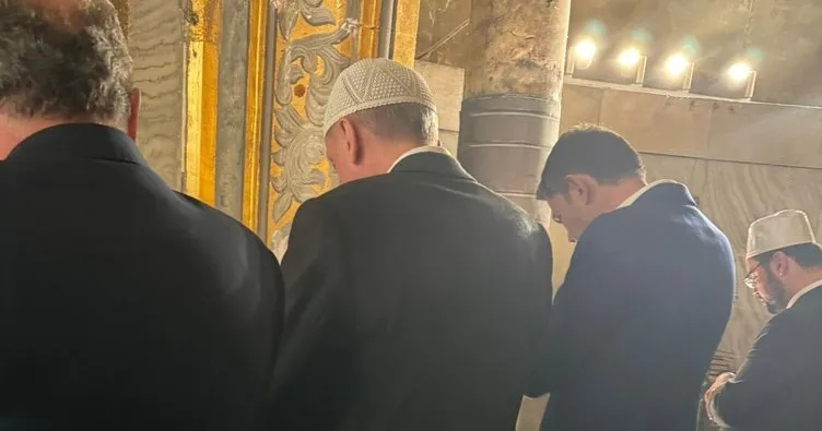 Ayasofya’da akşam namazı! Başkan Erdoğan’a cami girişinde yoğun ilgi