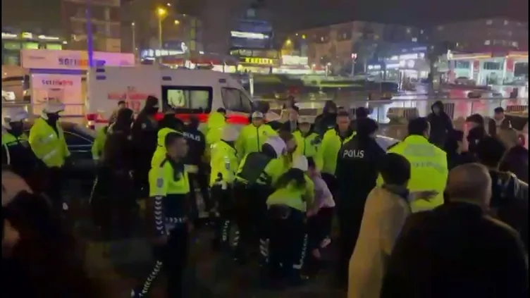 Çekmeköy savaş alanına döndü: Önce polis otosuna çarptı sonra yakınlarıyla polislere saldırdı! İşte o anlar