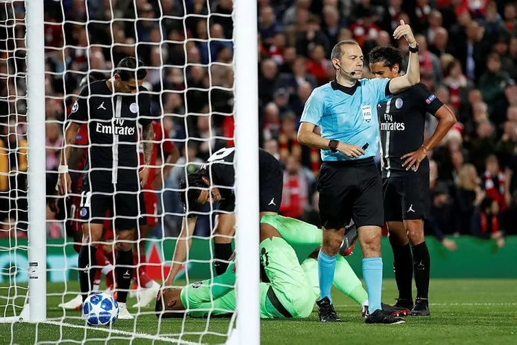 Liverpool - PSG maçına Cüneyt Çakır damgası