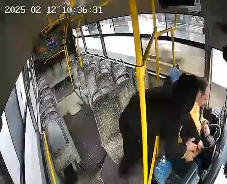 Kocaeli’de halk otobüsü şoförü aniden fenalaşmıştı: Otobüsü durduran yolcu dehşet anlarını anlattı… Ölme ihtimalimiz yüzde yüzdü