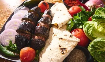 Patlıcan kebabı tarifi: Lezzetiyle mest edecek...