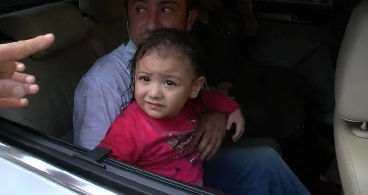 Yangında mahsur kalan anne ve çocuklarını vatandaşlar kurtardı!