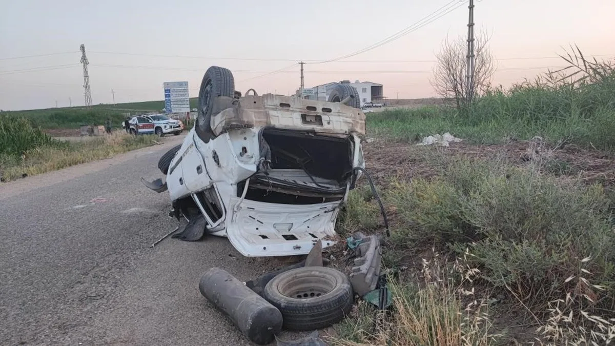 Diyarbakır'da feci kaza! Otomobil devrildi: Ölü ve yaralılar var