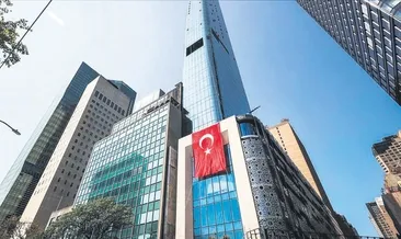 Manhattan’ın kalbine ay yıldız