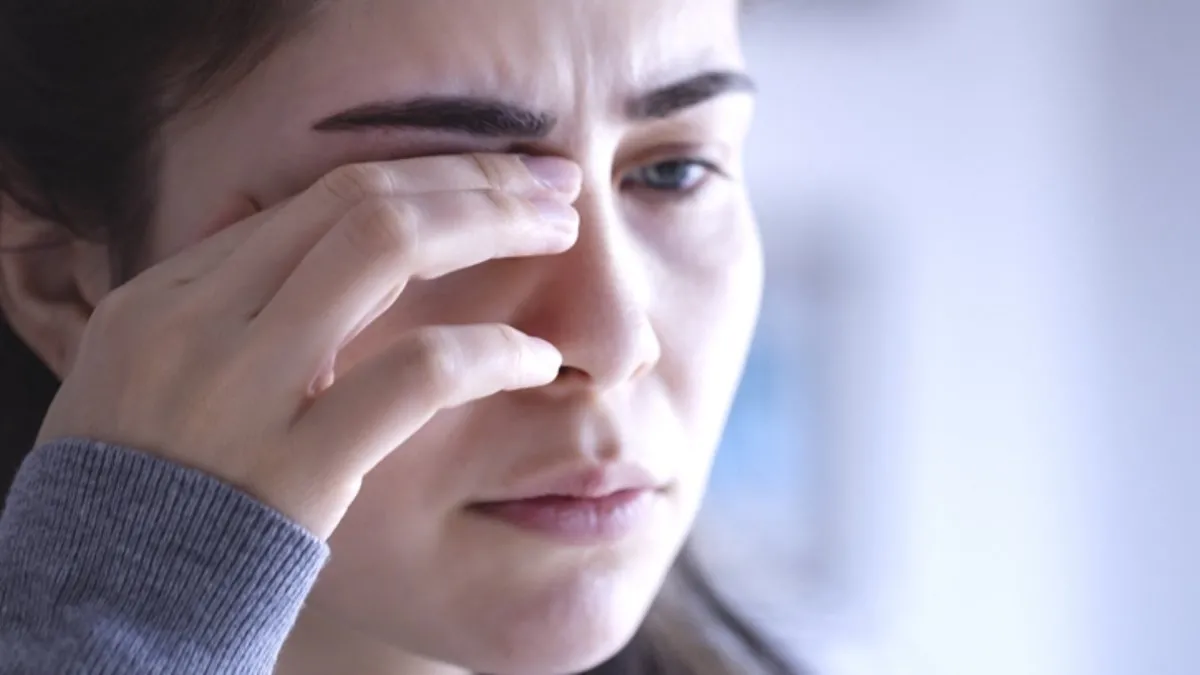 Yüksek kolesterolün ilk belirtisi gözlerde ortaya çıkıyor! Eğer böyle görünüyorsa...