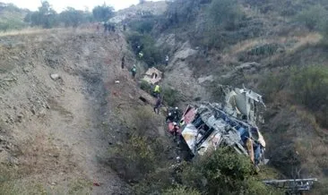 Peru’da otobüs uçurumdan düştü! En az 29 kişi hayatını kaybetti