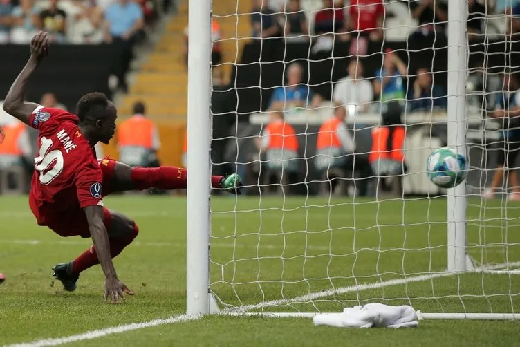 İşte Liverpool ve Chelsea arasında oynanan Süper Kupa finalinden kareler
