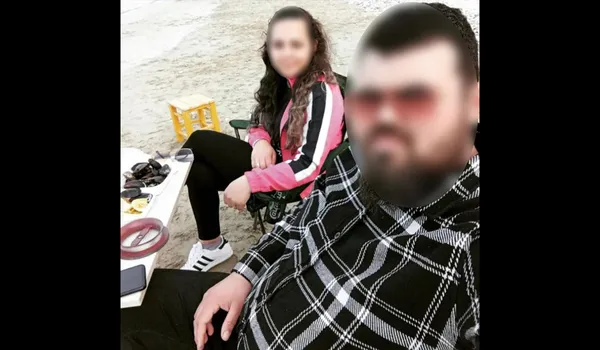 mersinde-korkunc-olay-marketin-ortasinda-bosanma-asamasindaki-esini-bicakladi-cani-adam-elinde-tufekle-gelip-1780746695782.jpg