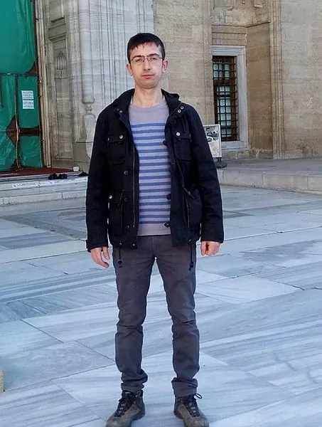 Karaman’da yolda yürürken yediği dürüm nefes borusuna kaçan genç adam hayatını kaybetti
