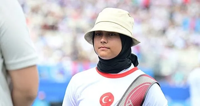 Milli okçu Berra Elif Gökkır, çeyrek finalde elendi