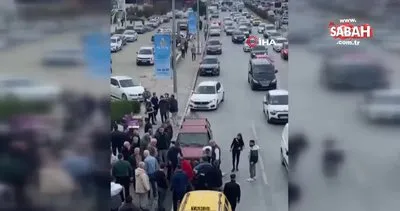 İzmir’de trafikteki laf dalaşı silahlı kavgaya döndü: 2 yaralı | Video