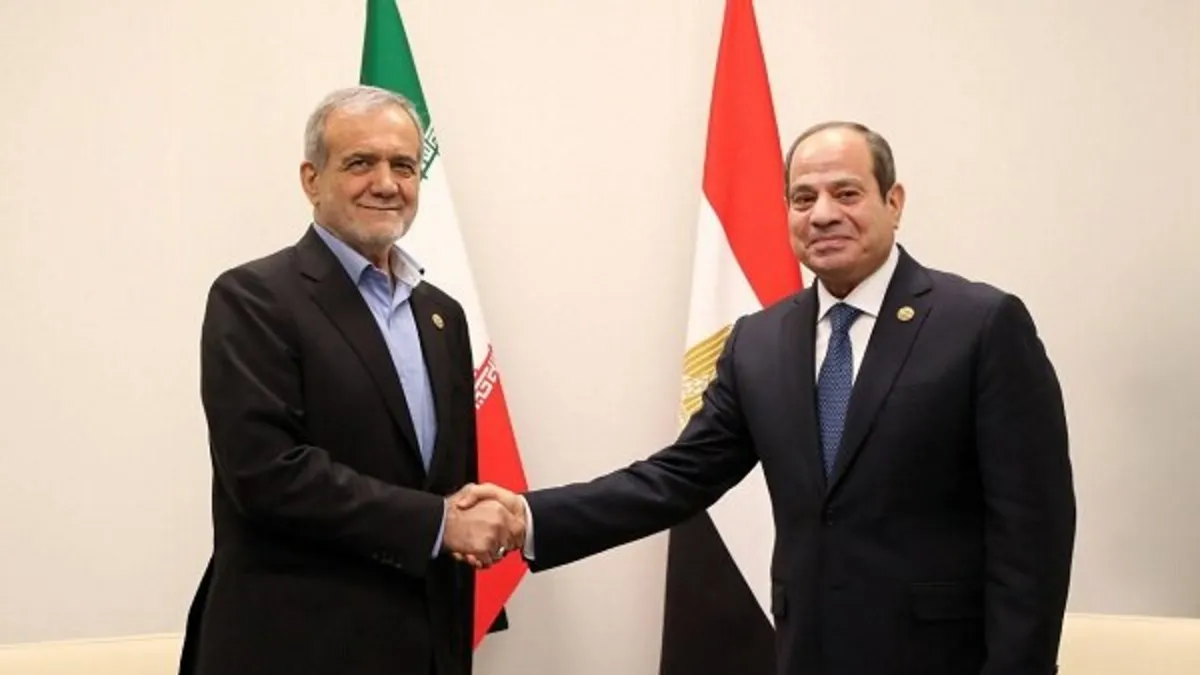 İran Cumhurbaşkanı Pezeşkiyan, Sisi ile görüştü İran Cumhurbaşkanı Pezeşkiyan, Sisi ile görüştü