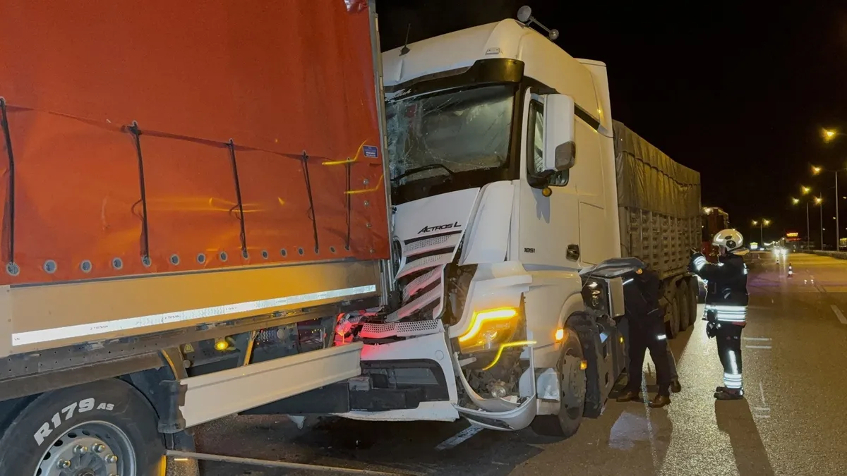 Samsun'da korkutan kaza: TIR'lar çarpıştı! 1 yaralı