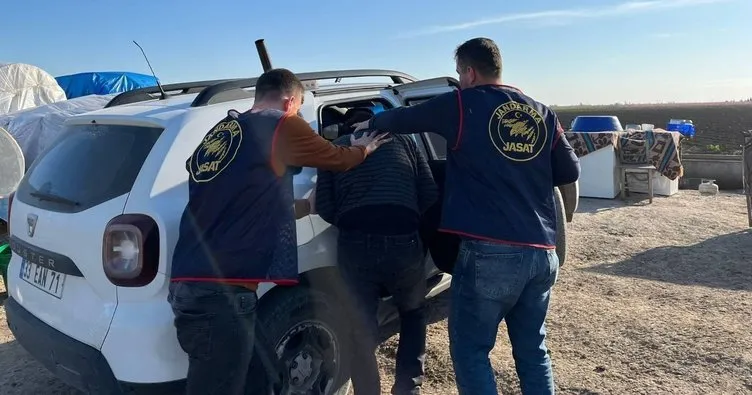 Tarsus’ta JASAT TİM’lerinden aranan şahıslara operasyonda 27 kişi tutuklandı