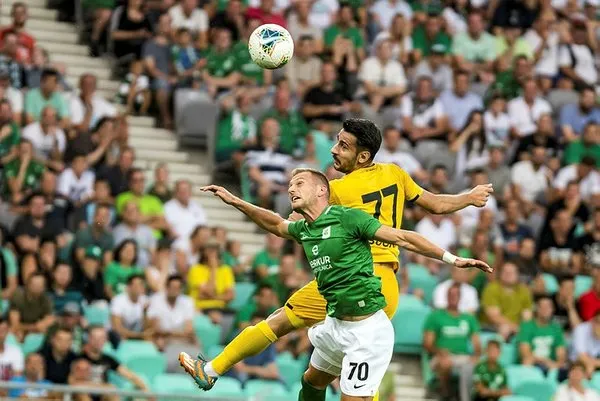 Olimpija Ljubljana - Yeni Malatyaspor maçında Farnolle'e ırkçı saldırı