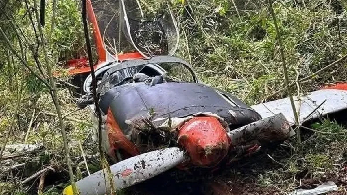 Filipinler’de askeri eğitim uçağı düştü: İki subay yaralandı Filipinler’de askeri eğitim uçağı düştü: İki subay yaralandı