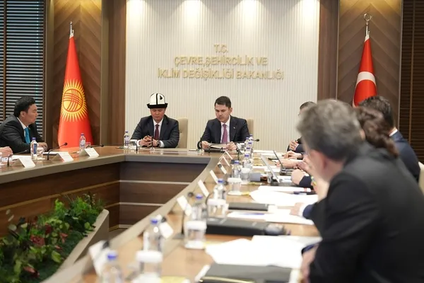bakan-kurum-duyurdu-kirgizistan-ile-kentsel-planlama-isbirligi-anlasmasi-imzalandi-1781854002116.jpg