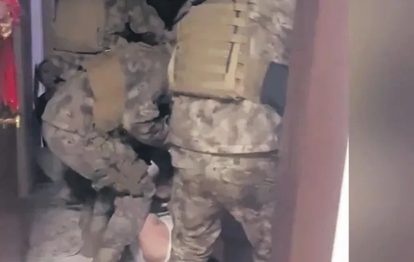 uyusturucu-tacirlerine-narkokapan-darbesi-1744917744684.jpeg