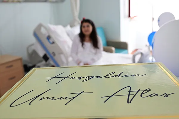 turkiyede-bir-ilk-akciger-nakilli-hasta-anne-oldu-1746788953713.jpeg