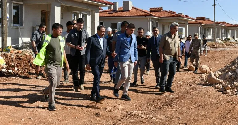 Vali Hasan Şıldak, Halfeti’de deprem konutlarını inceledi