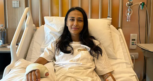 Simge Aköz, elinden operasyon geçirdi
