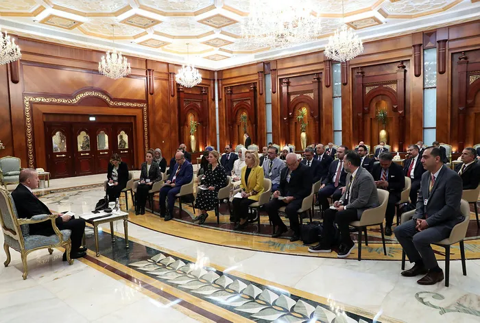 son-dakika-haberi-baskan-erdogandan-faiz-ve-enflasyon-mesaji-stokculuga-karsi-yasal-duzenleme-geliyor-1638958165783.jpg