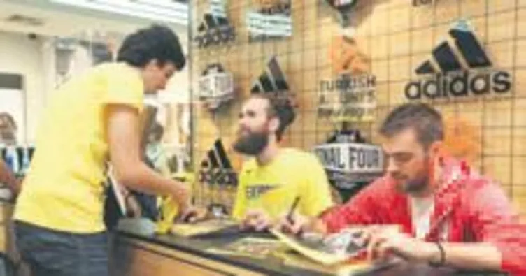 Luigi Datome taraftarlarla buluştu