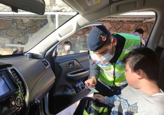 Jandarma trafik ekipleri, MS hastası çocuğun hayalini gerçeğe dönüştürdü