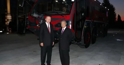 Başkan Erdoğan ile Mahathir Muhammed yerli üretim itfaiye aracını inceledi