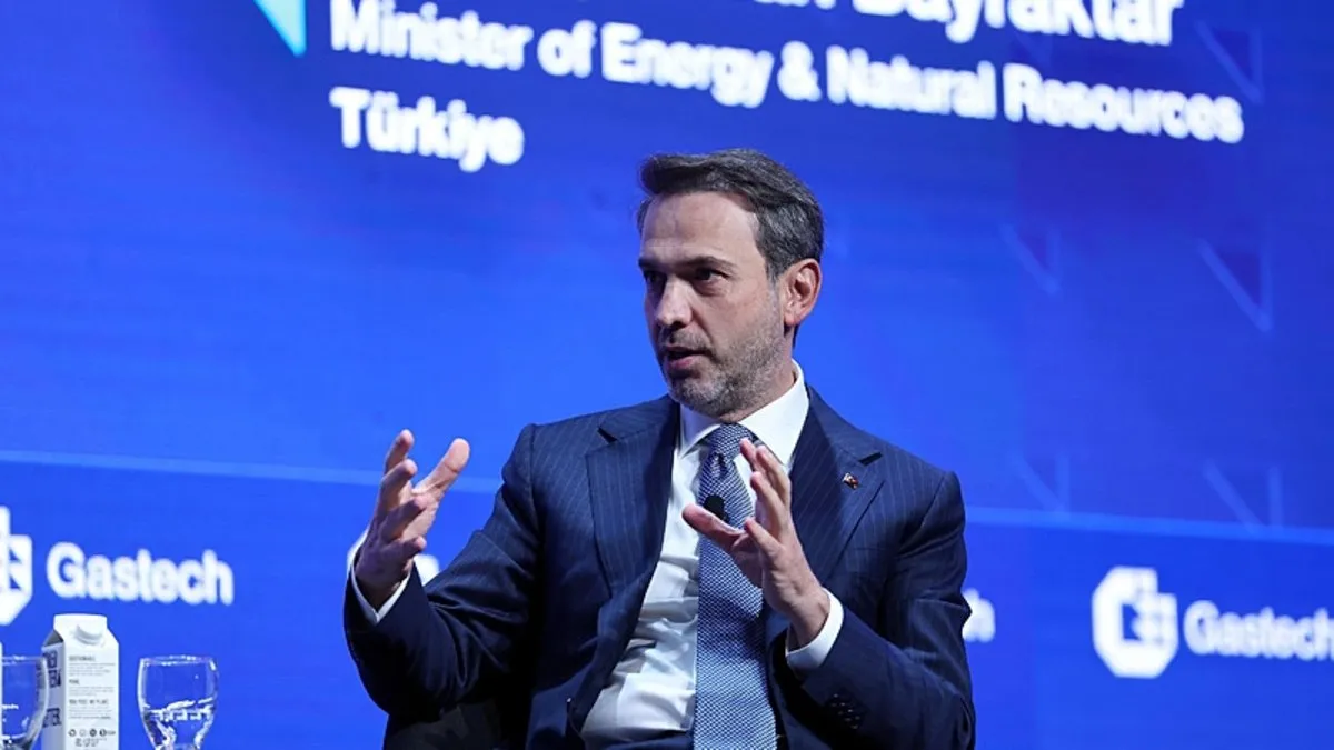 Bakan Bayraktar: Avrupa’nın arz güvenliğinde önemli bir rol oynuyoruz Bakan Bayraktar: Avrupa’nın arz güvenliğinde önemli bir rol oynuyoruz