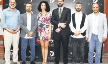 İki Kültür Dört Renk