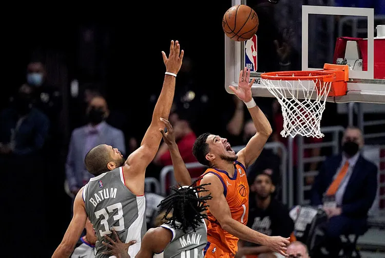 phoenix-suns-nba-bati-konferansi-finalinde-sampiyonluga-bir-adim-uzakta-1624778114304.jpg