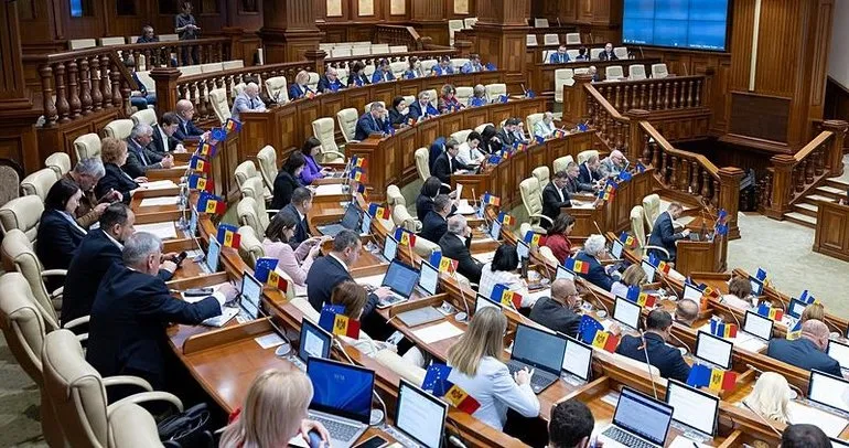 Moldova’da 20 Ekim’de AB’ye katılım referandumu yapılacak