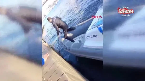 Fotoğraf çekerken Haliç'e düştü deniz polisi kurtardı | Video