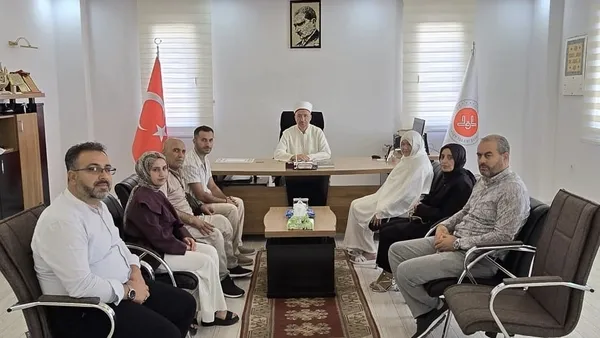 alman-vatandasi-nusaybinde-musluman-oldu-adini-meryem-olarak-degistirdi-1785324085375.jpg