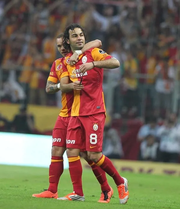 2012-13 sezonu şampiyonu Galatasaray