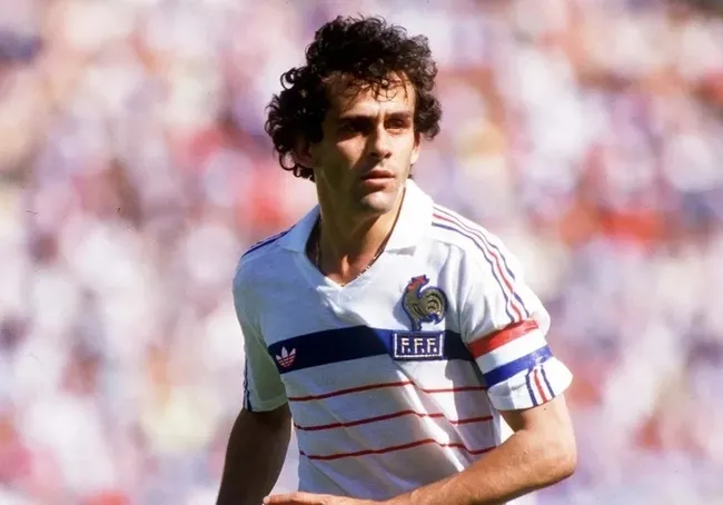 dunyanin-en-iyi-pas-atan-20-futbolcusu-listede-tek-turk-var-1790231079272.jpeg