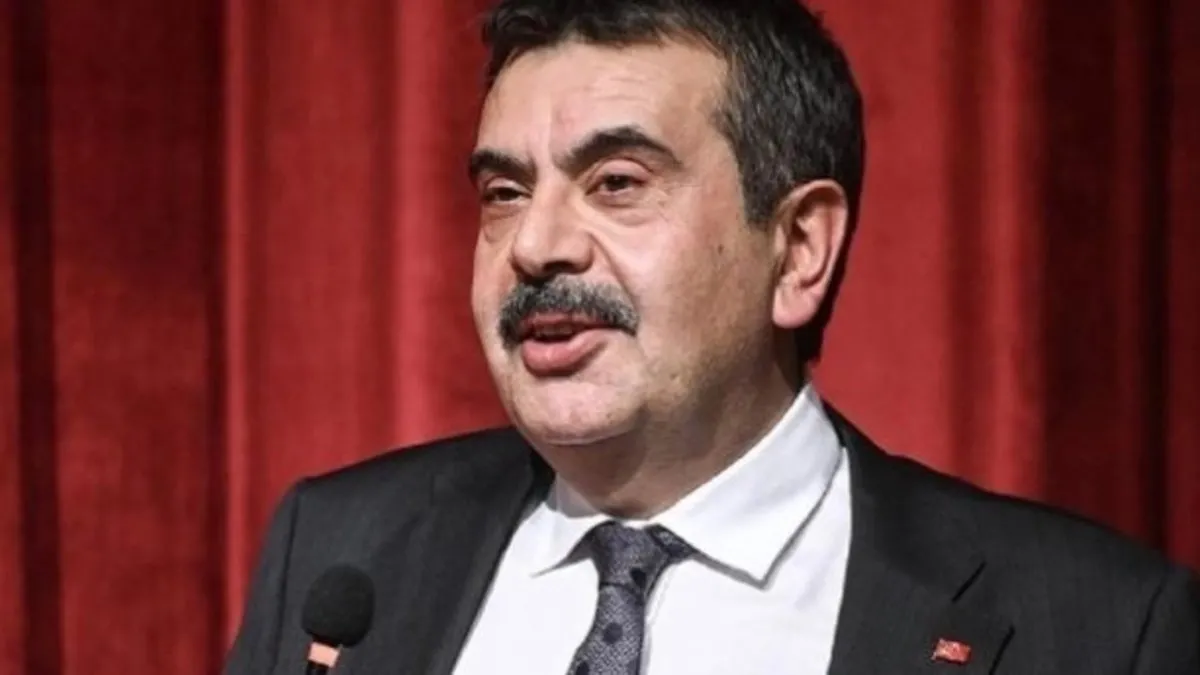 Milli Eğitim Bakanı Tekin'den müfredat açıklaması: Haftalık ders saatleriyle ilgili değişiklik yok