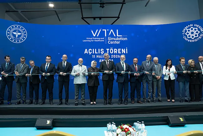 bakan-memisoglundan-turkiye-yuzyili-vurgusu-saglik-teknolojisi-ureten-bir-merkez-olacagiz-1781192779844.jpg Bakan Memişoğlu'ndan Türkiye yüzyılı vurgusu: