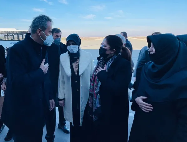 bakan-ozer-okullarin-kapatilmasi-soz-konusu-degil-1641370370699.jpg
