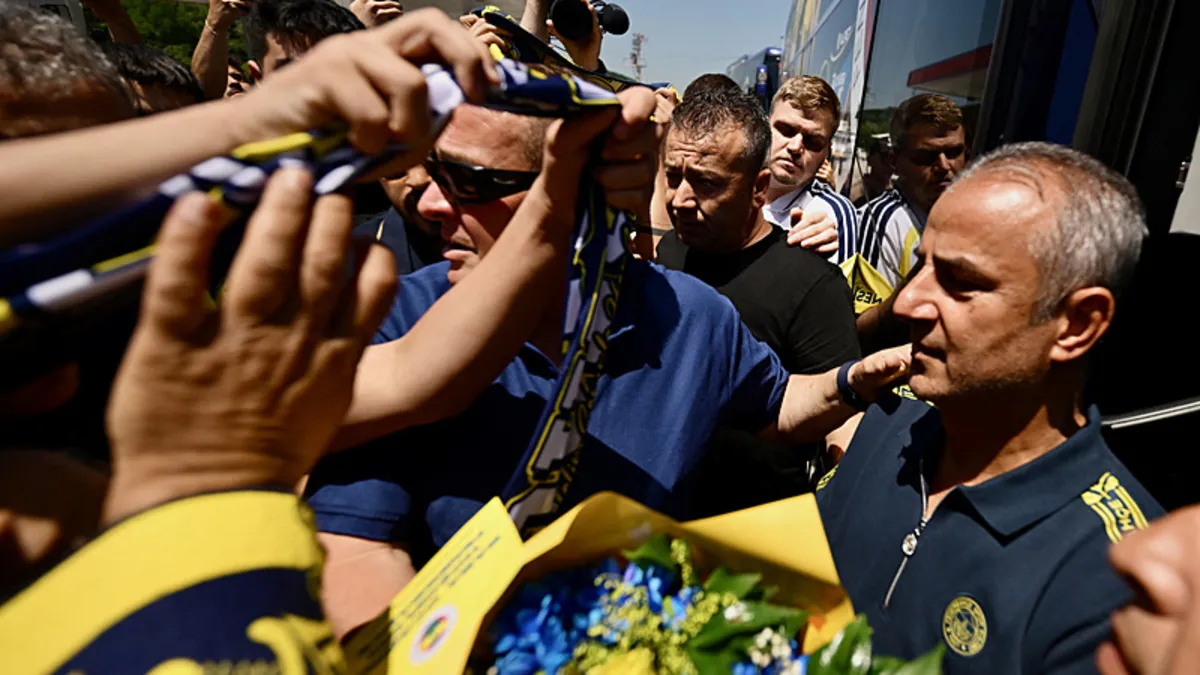 SON DAKİKA | Fenerbahçe’nin kamp kadrosu açıklandı! Adem Yeşilyurt ve Çağrı Balta sürprizi… SON DAKİKA | Fenerbahçe’nin kamp kadrosu açıklandı! Adem Yeşilyurt ve Çağrı Balta sürprizi…