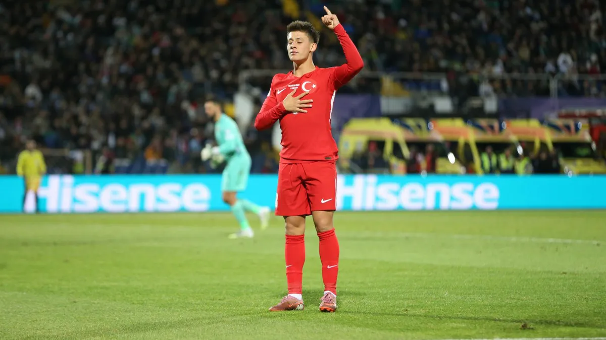 20 yaşın altında en değerli Türk futbolcular! Zirvedeki isim belli oldu – Galeri 20 yaşın altında en değerli Türk futbolcular! Zirvedeki isim belli oldu – Galeri