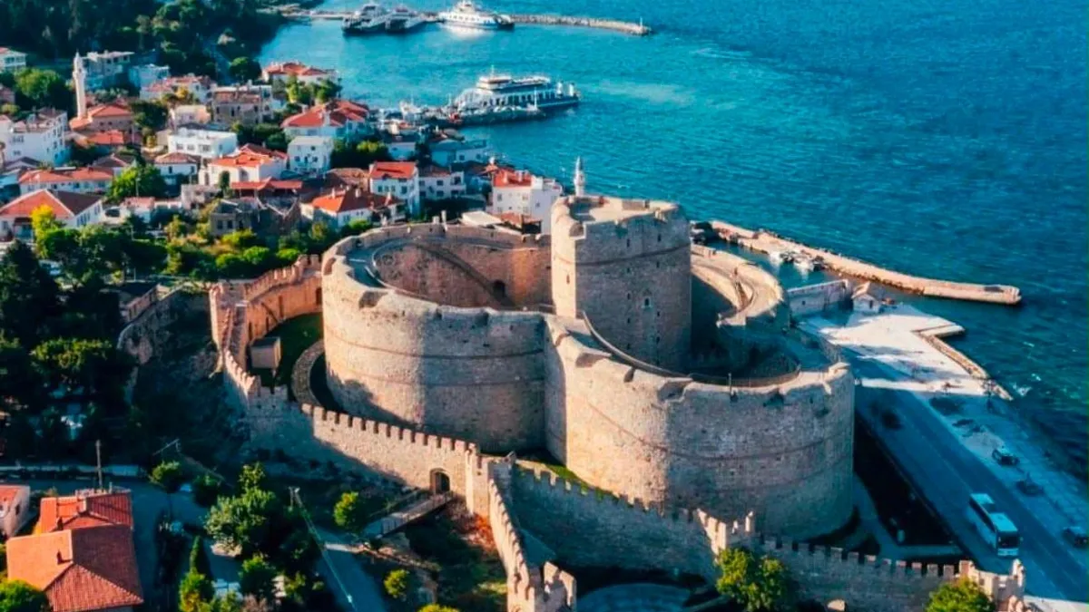 Bakan Ersoy duyurdu: İngiltere’den Türkiye’ye Prestijli Turizm ödülü! İlk kez verildi...