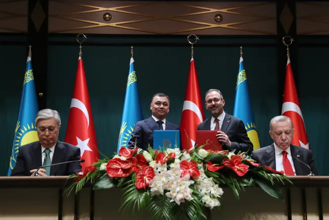 son-dakika-kazakistanla-15-tarihi-anlasma-baskan-erdogan-yeni-hedefi-duyurdu-1652203436783.jpg